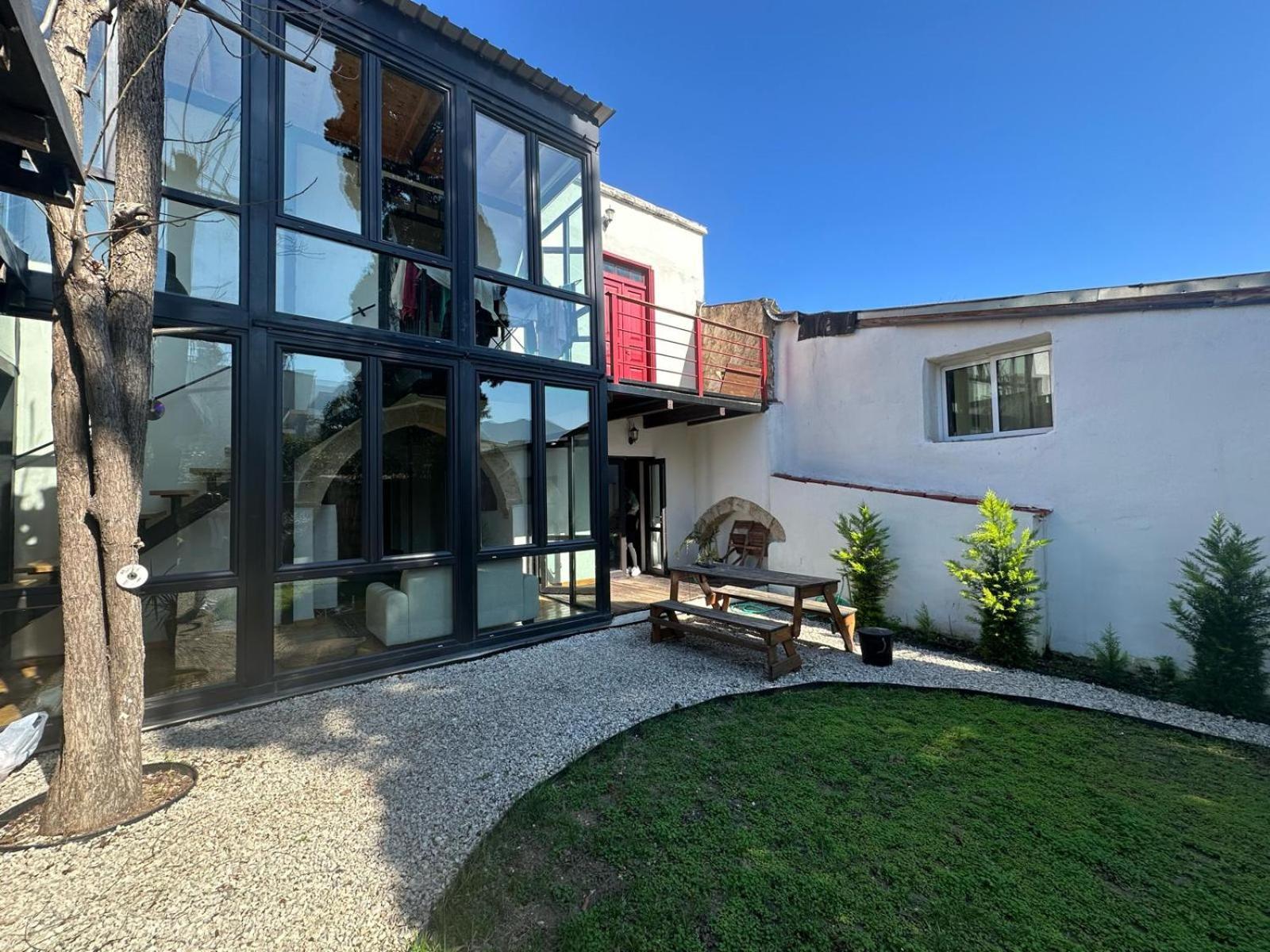 Willa Olive House Kirenia Zewnętrze zdjęcie